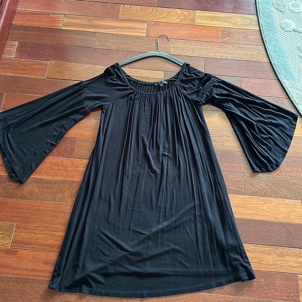 Versatile Dress or Tunic, can be worn off shoulder-very forgiving, size 6